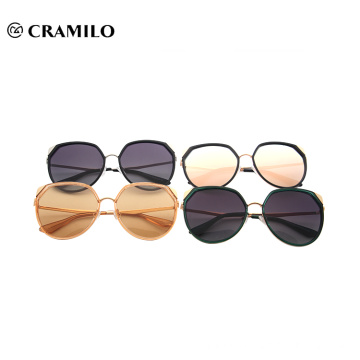 Belles nouvelles lunettes de soleil de mode